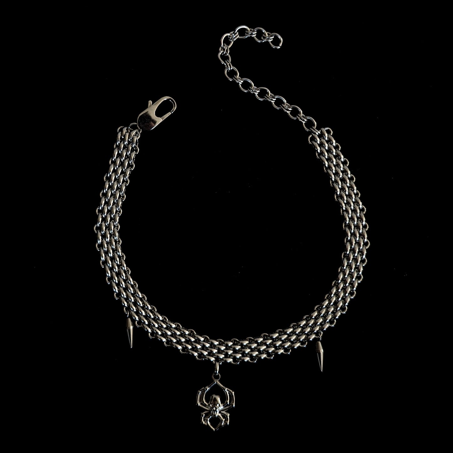 lust spooky choker